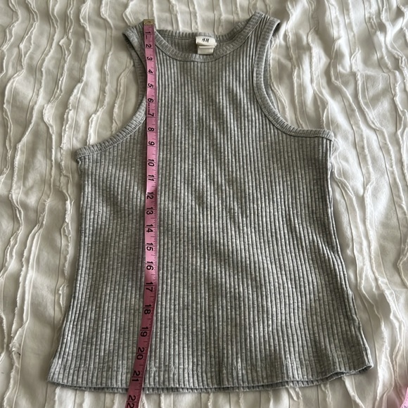 H&M Gray Ribbed Tank Top - Picture 4 of 7